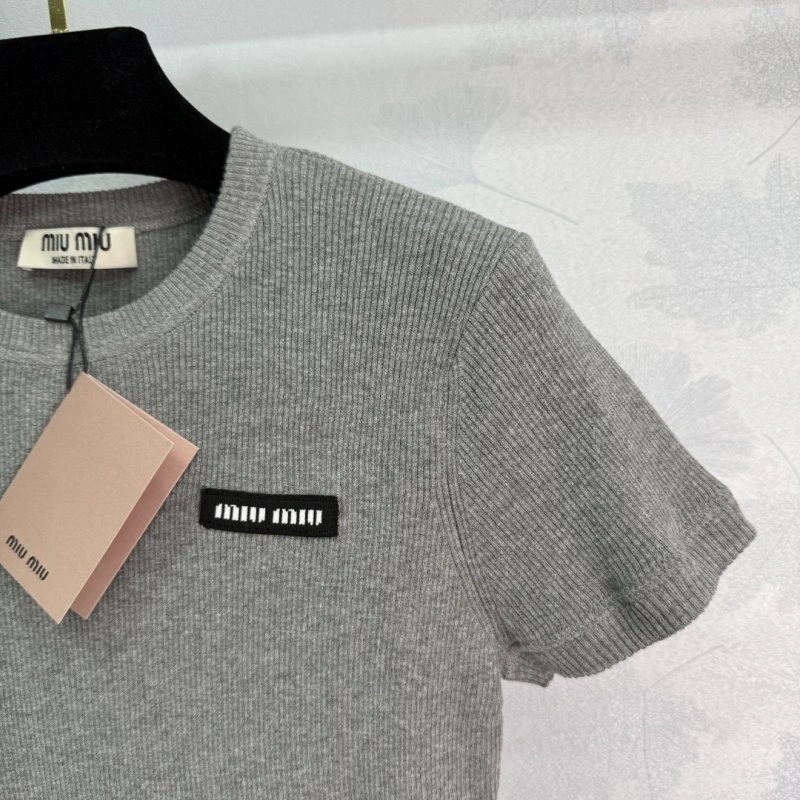 Miu Miu T-Shirts Comfortable 154418