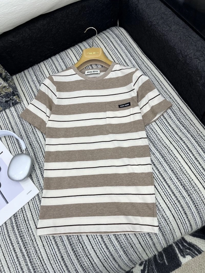Miu Miu T-Shirts MultiPurpose 154414