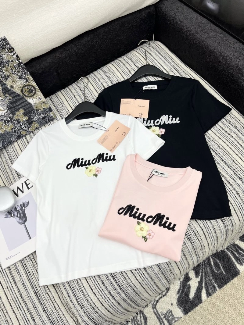 Miu Miu T-Shirts Timeless 154398