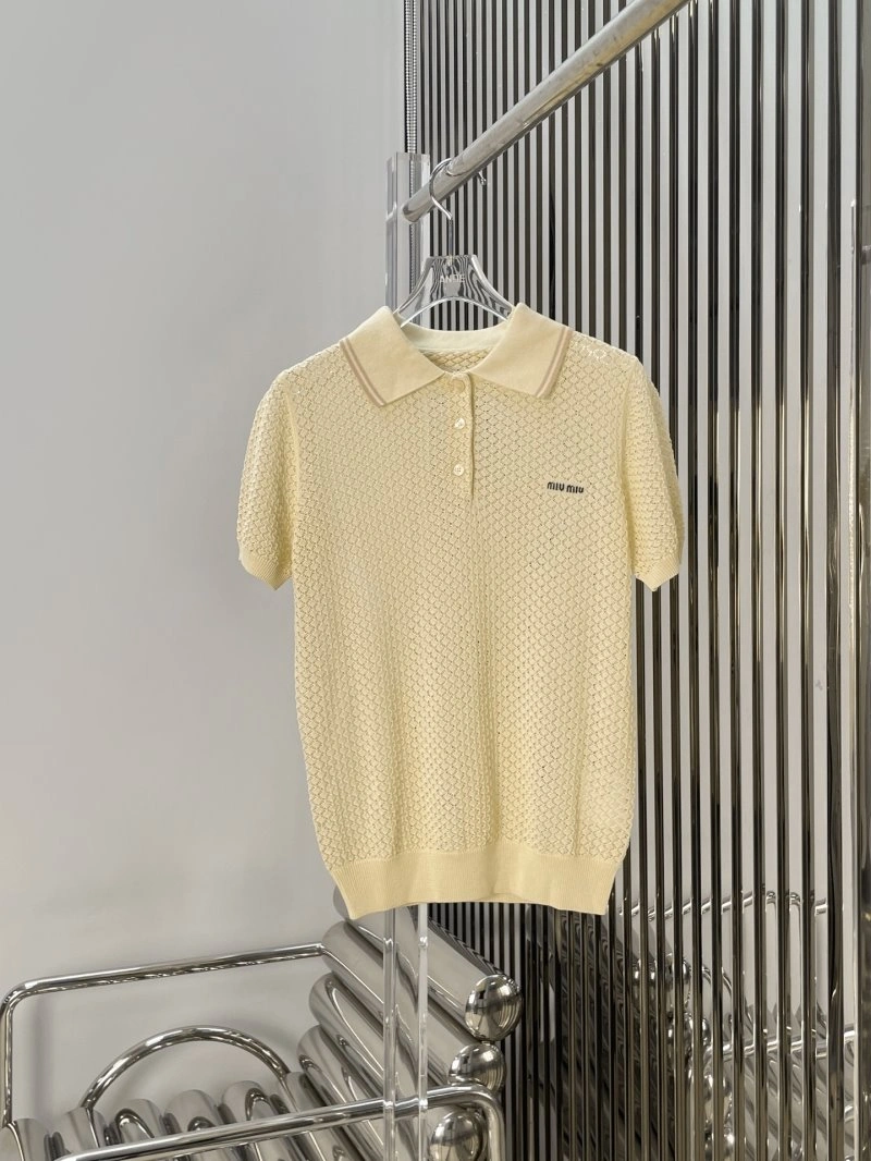 Miu Miu T-Shirts Casual 154396