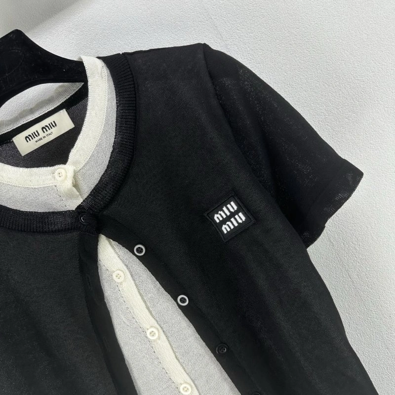 Stylish Miu Miu T-Shirts 154390