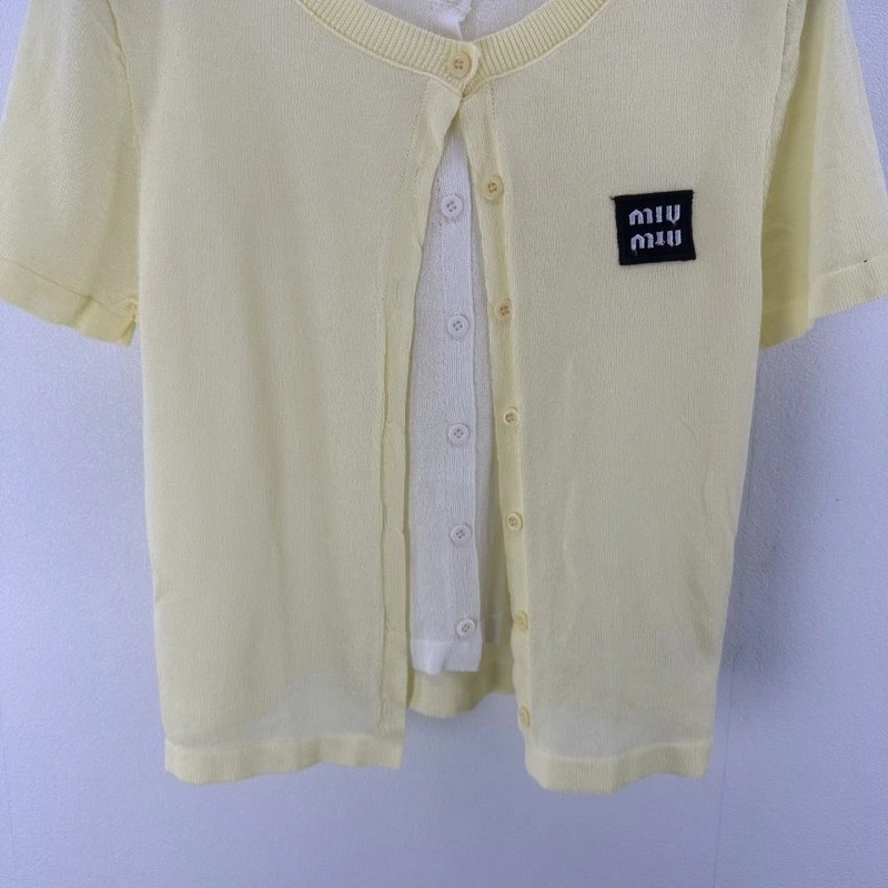 Miu Miu T-Shirts TimelessDesign 154393