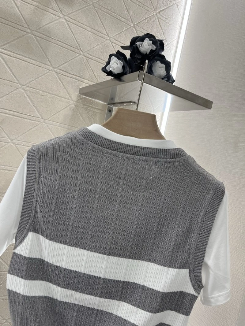 Miu Miu T-Shirts UrbanStyle 154387
