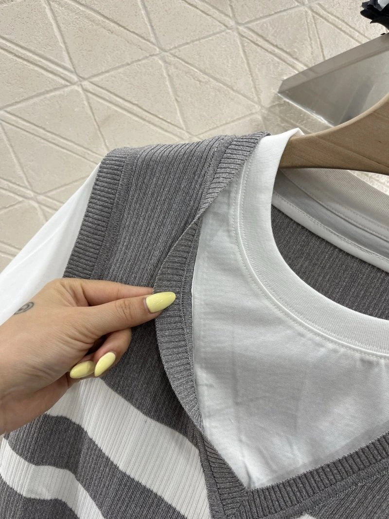 Miu Miu T-Shirts UrbanStyle 154387