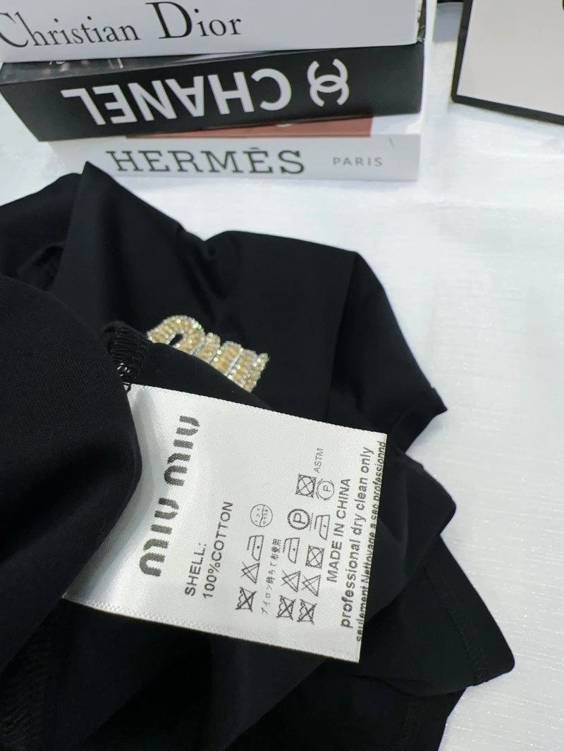 Miu Miu T-Shirts Casual 152982