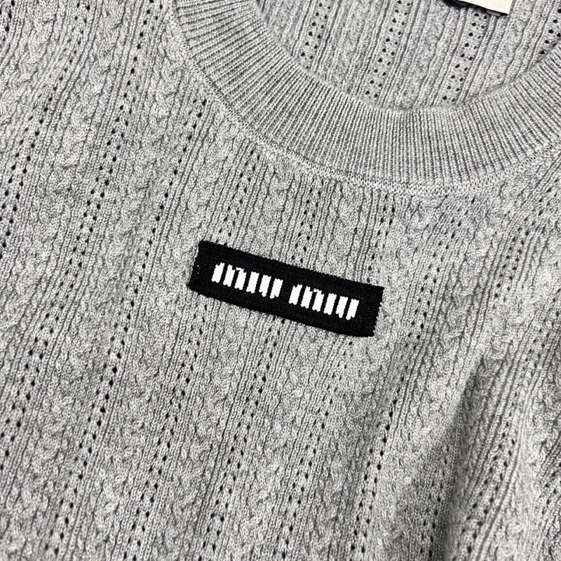 Miu Miu T-Shirts Comfortable 152976