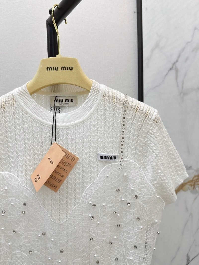 Miu Miu T-Shirts Lightweight 152969