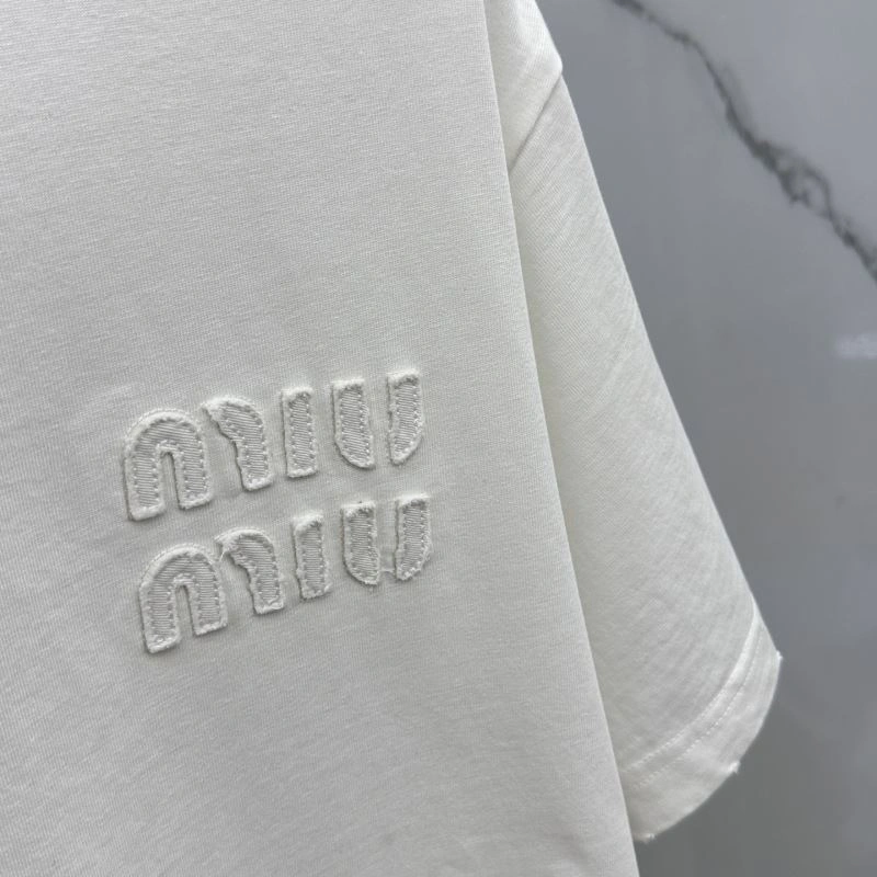 Seasonal Miu Miu T-Shirts 159132