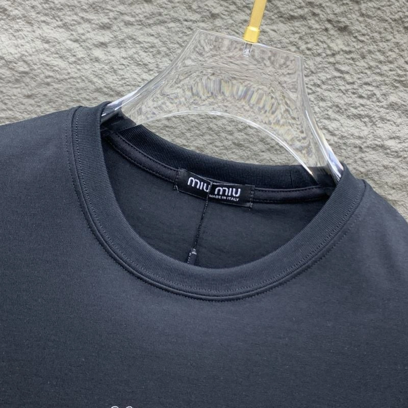 Miu Miu T-Shirts Elegant 159092