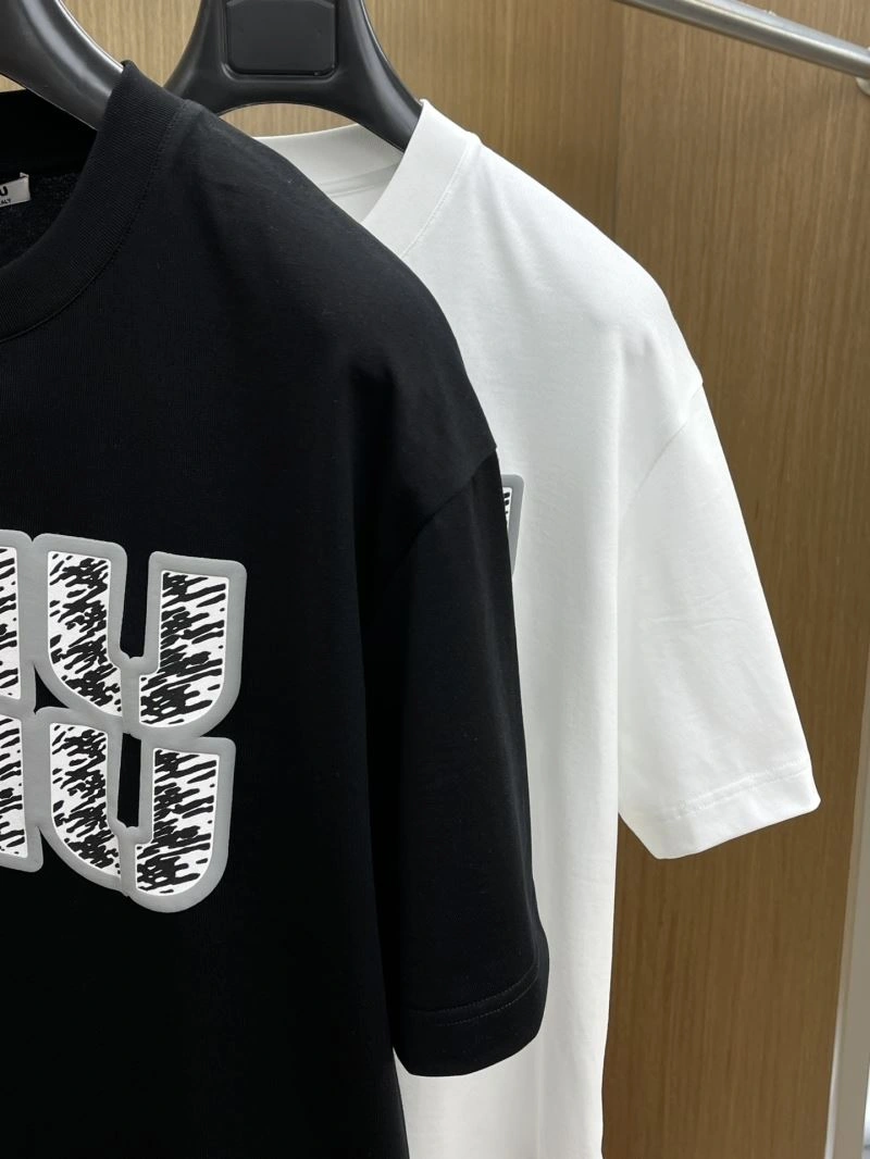 Miu Miu T-Shirts Popular 159070