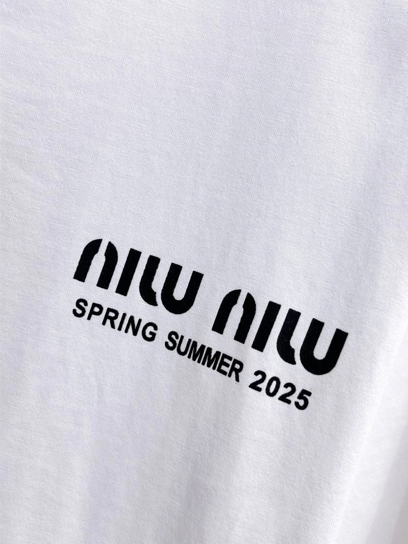 Miu Miu T-Shirts Chic 159075