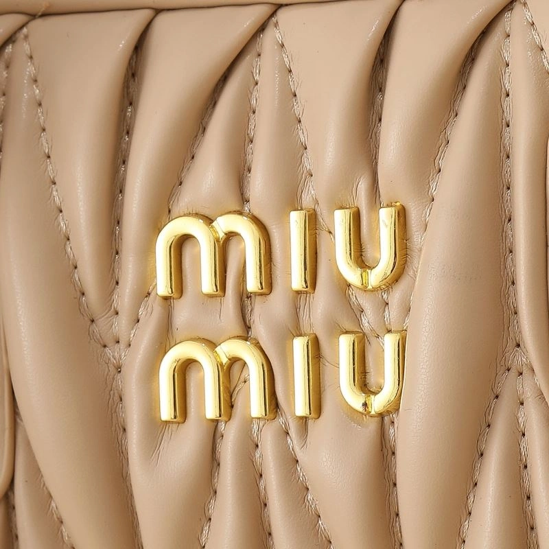 Thermal Miu Miu Top Handle Bags 87285