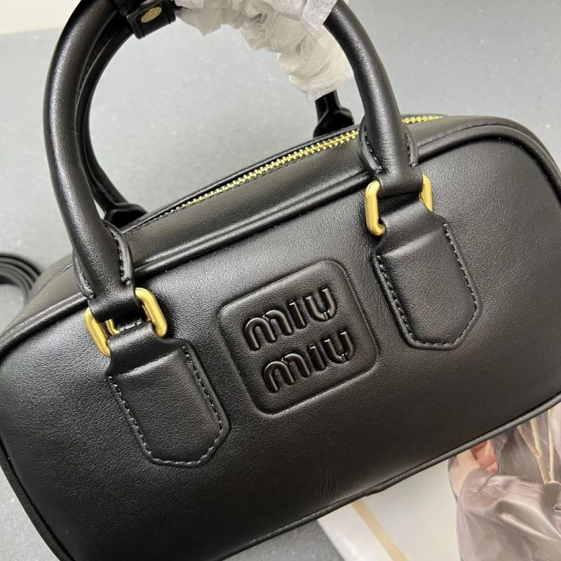 RelaxedFit Miu Miu Top Handle Bags 83215