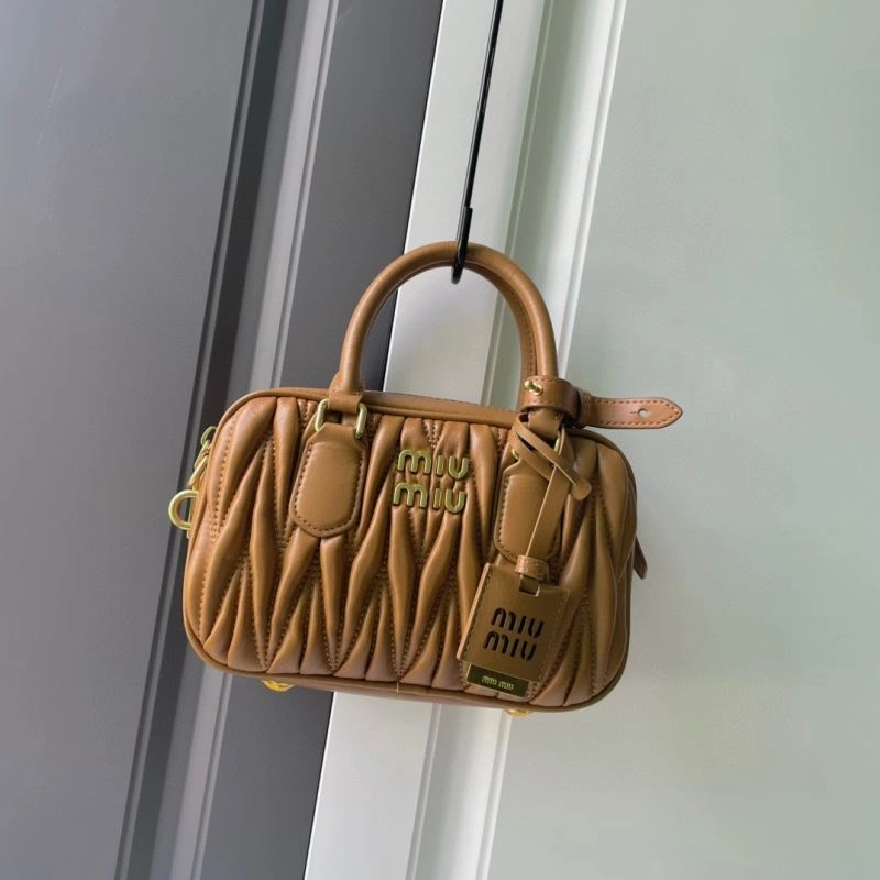 Thermal Miu Miu Top Handle Bags 83184