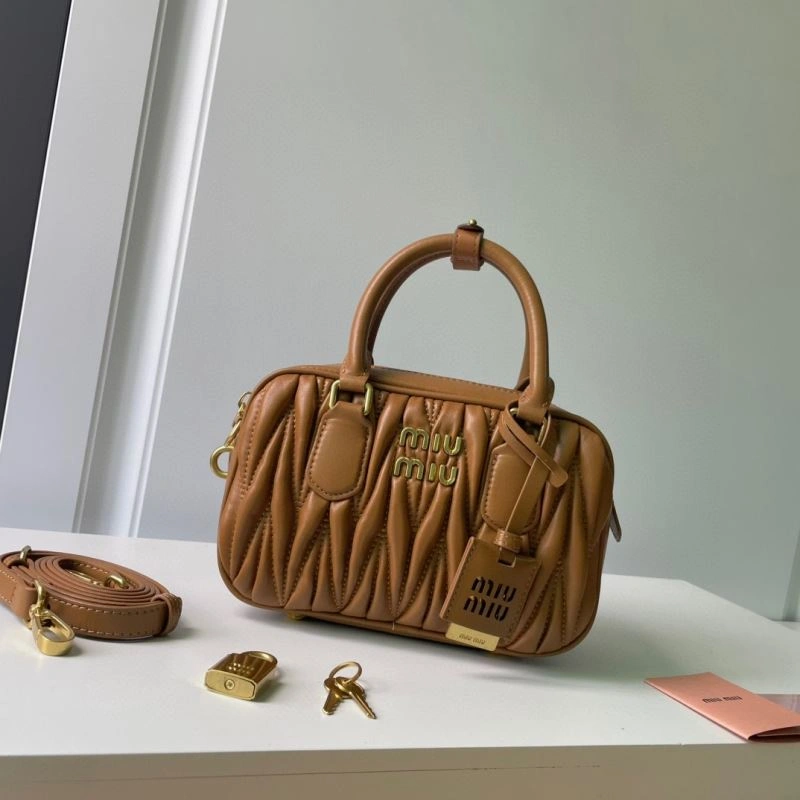 Thermal Miu Miu Top Handle Bags 83184
