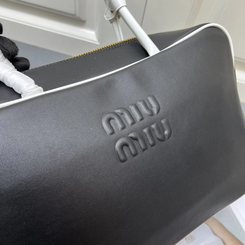 Miu Miu Top Handle Bags Breathable 83156