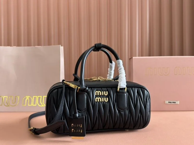 Miu Miu Top Handle Bags FastDry 49059