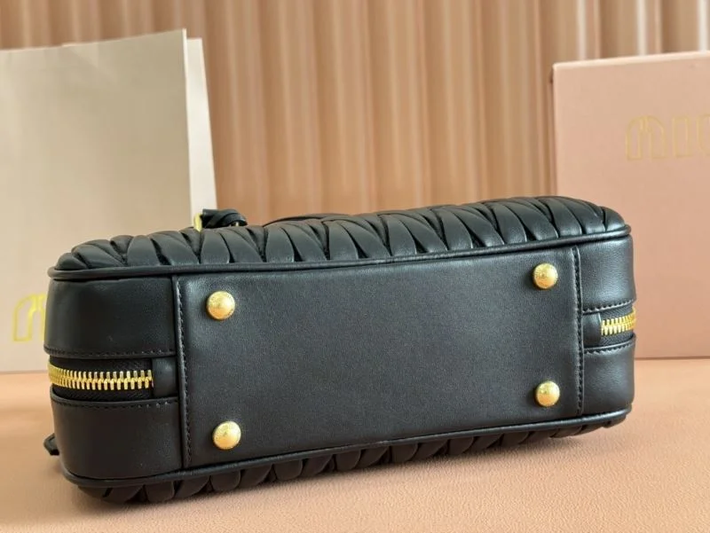 Miu Miu Top Handle Bags FastDry 49059