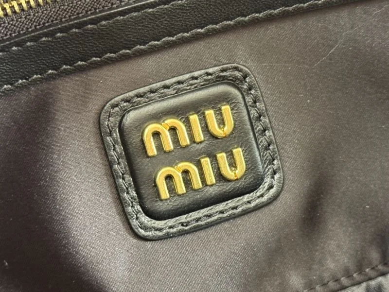 Miu Miu Top Handle Bags FastDry 49059