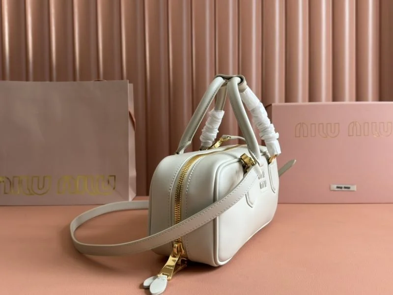 Miu Miu Top Handle Bags FastDry 49060