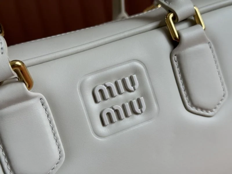 Miu Miu Top Handle Bags FastDry 49060