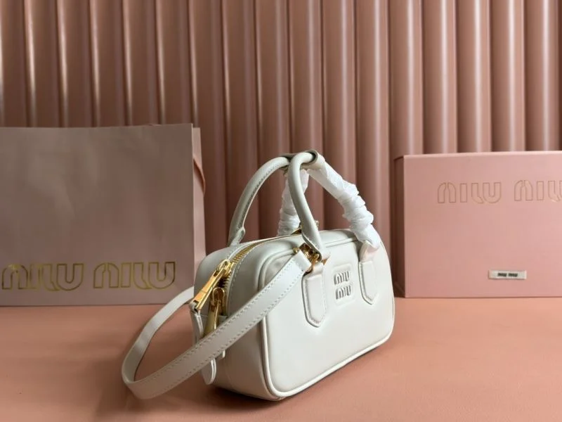 Miu Miu Top Handle Bags OnTrend 49058