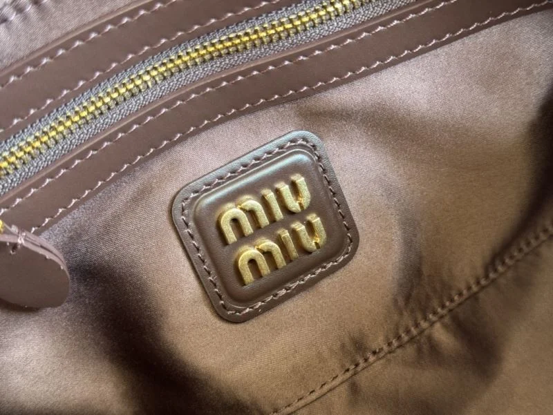 Breathable Miu Miu Top Handle Bags 49109