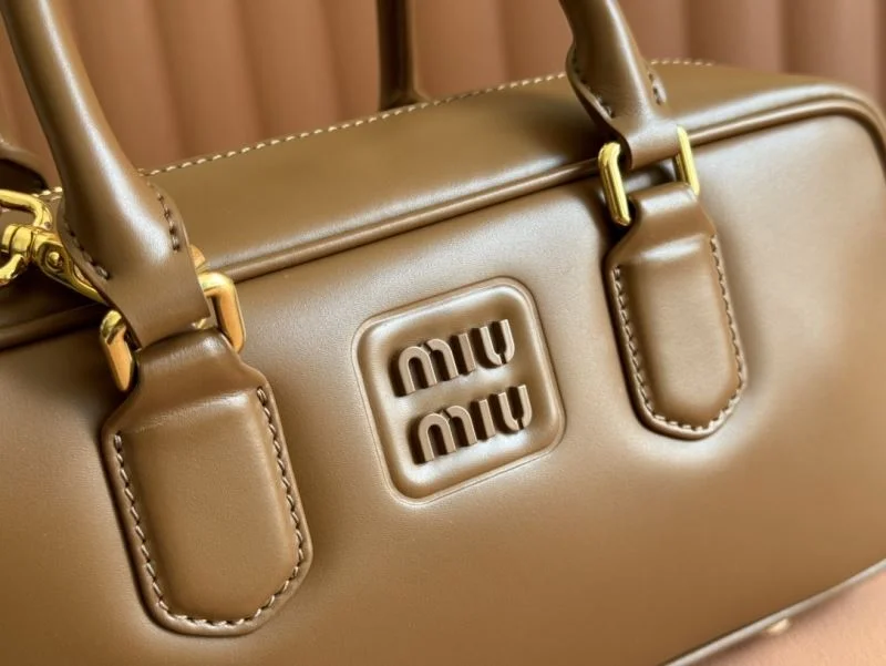 Chic Miu Miu Top Handle Bags 49048