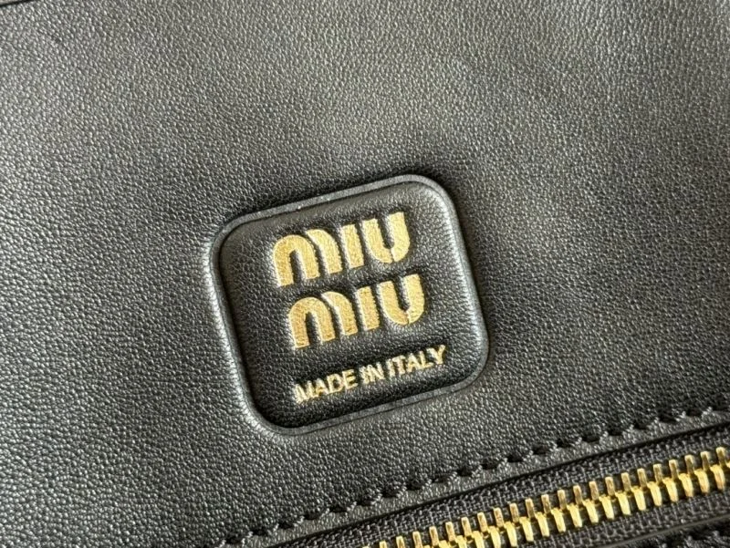 Miu Miu Top Handle Bags ZipUp 49073