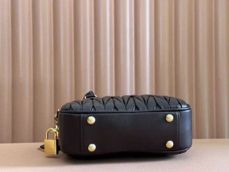 Miu Miu Top Handle Bags Durable 49018