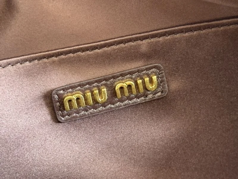 Miu Miu Top Handle Bags Durable 49018