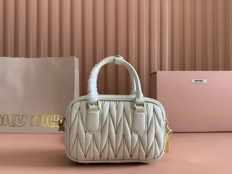 Snug Miu Miu Top Handle Bags 49053