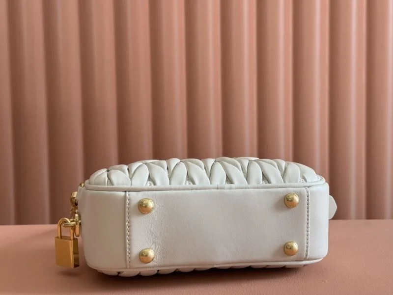 Snug Miu Miu Top Handle Bags 49053