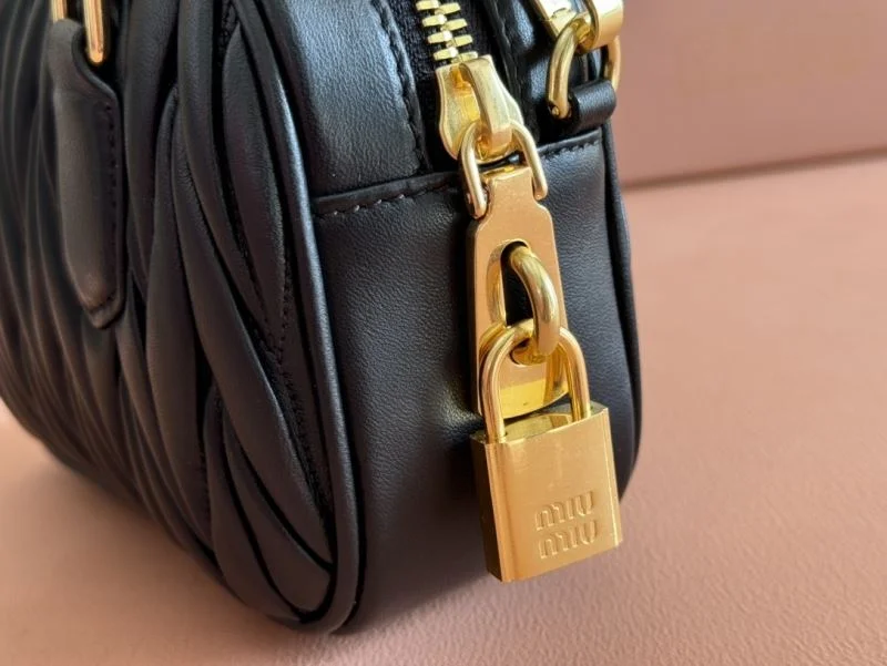 Miu Miu Top Handle Bags WaterResistant 49014