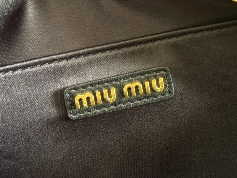 Miu Miu Top Handle Bags WaterResistant 49014