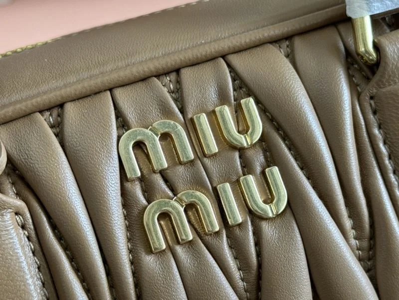 Miu Miu Top Handle Bags Compact 49049