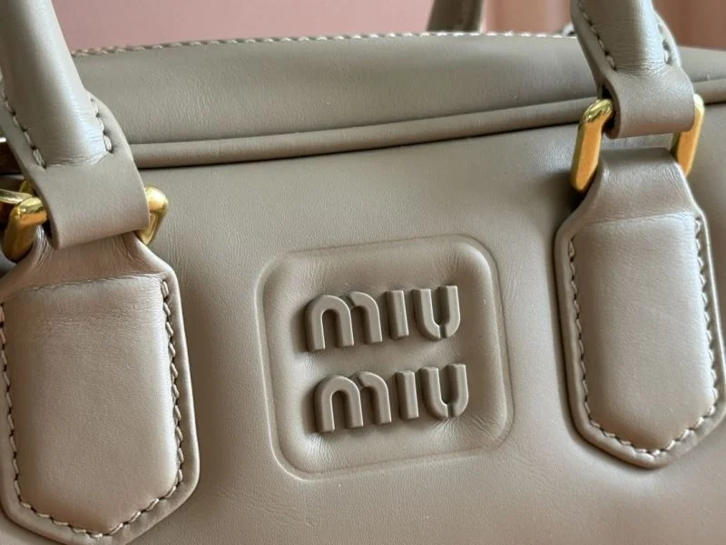 UrbanStyle Miu Miu Top Handle Bags 49005