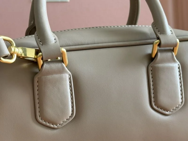 UrbanStyle Miu Miu Top Handle Bags 49005