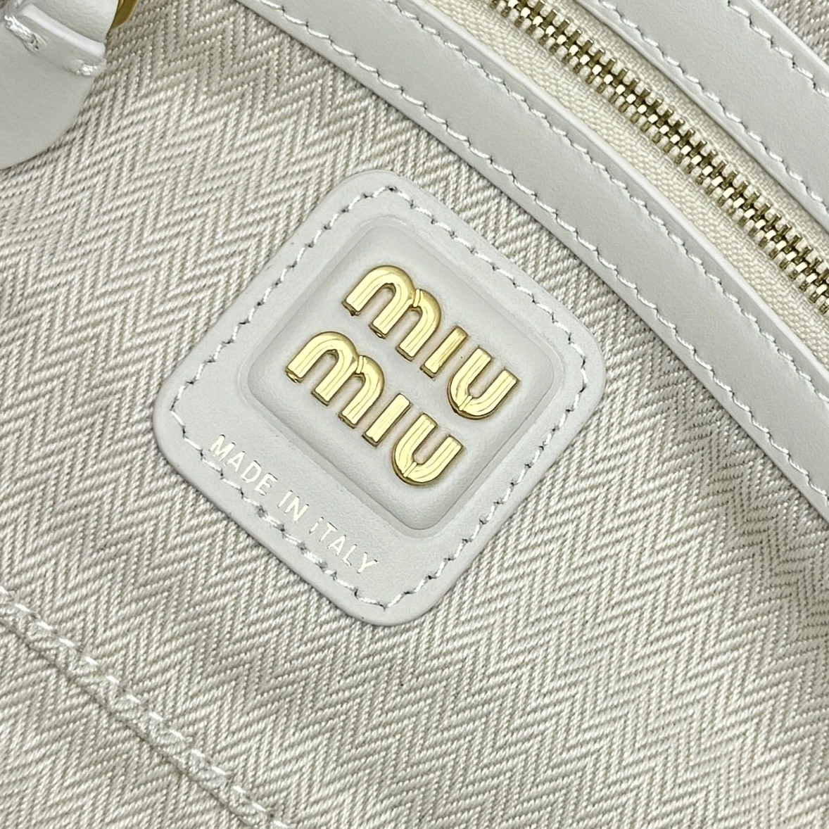 EasyMatch Miu Miu Top Handle Bags 69513
