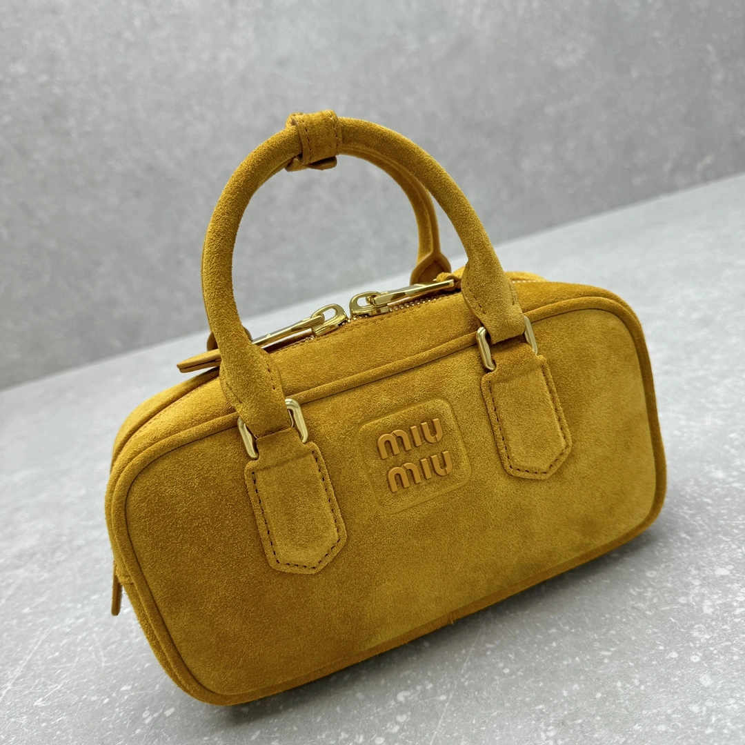 Miu Miu Top Handle Bags Supportive 69518
