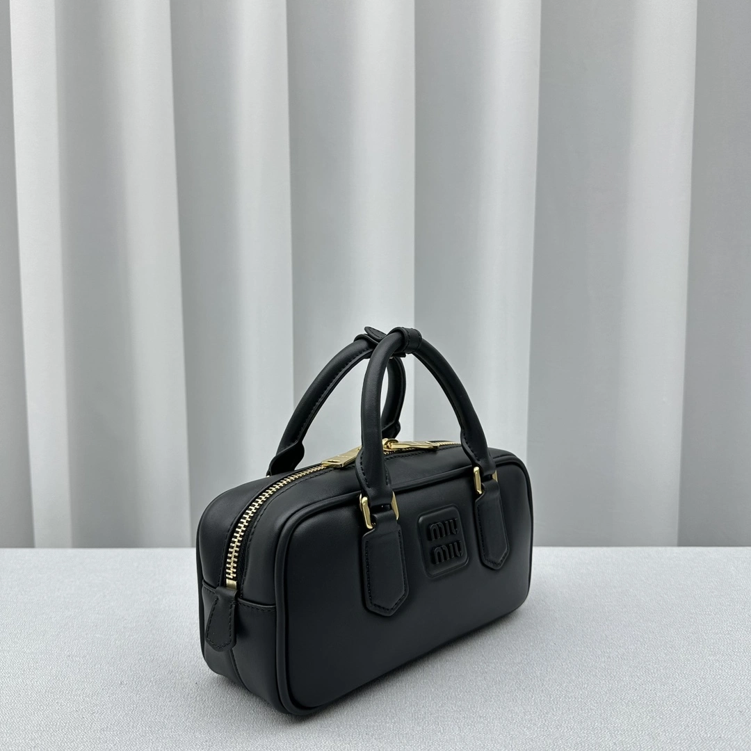 Miu Miu Top Handle Bags Flexible 69542
