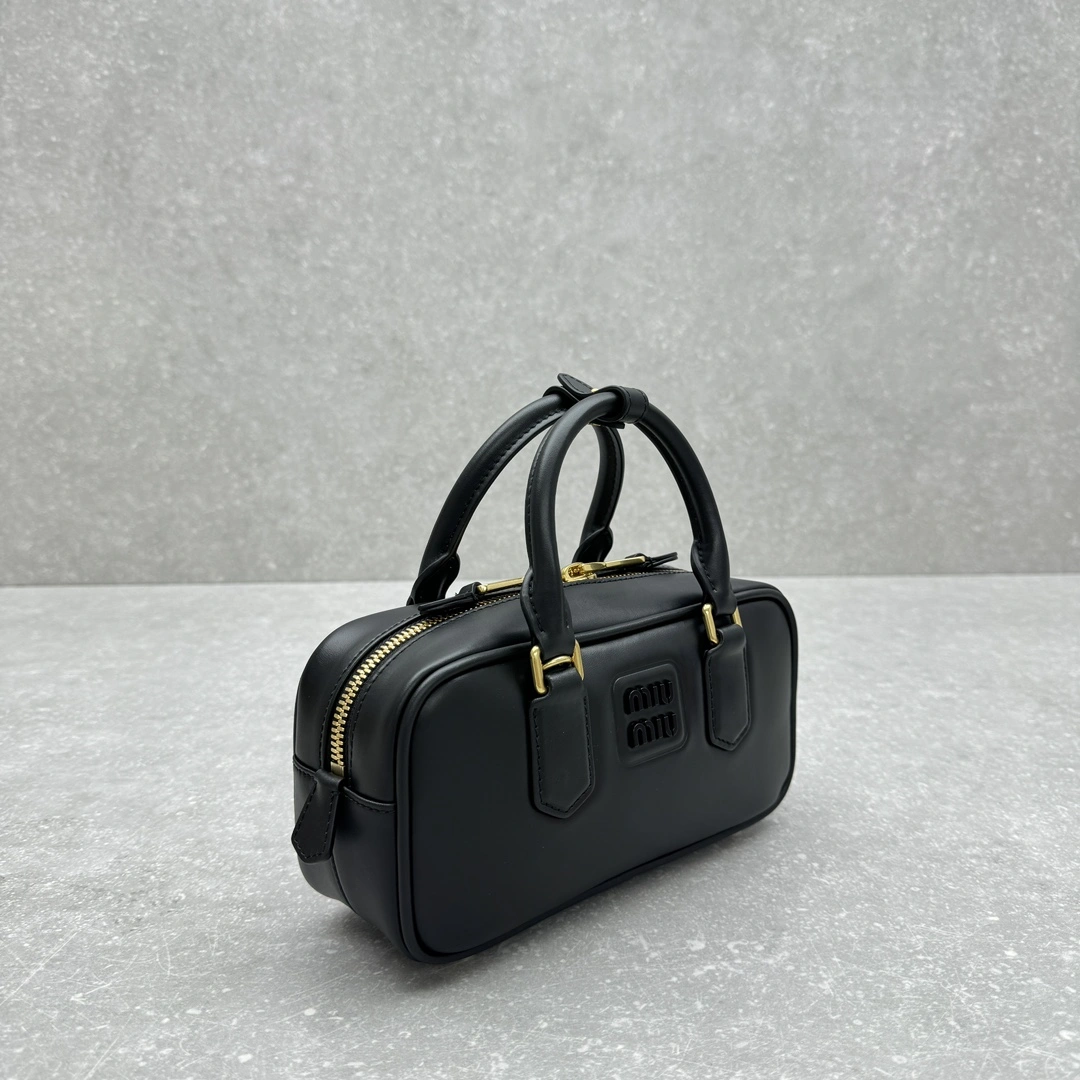 Miu Miu Top Handle Bags Elegant 69510
