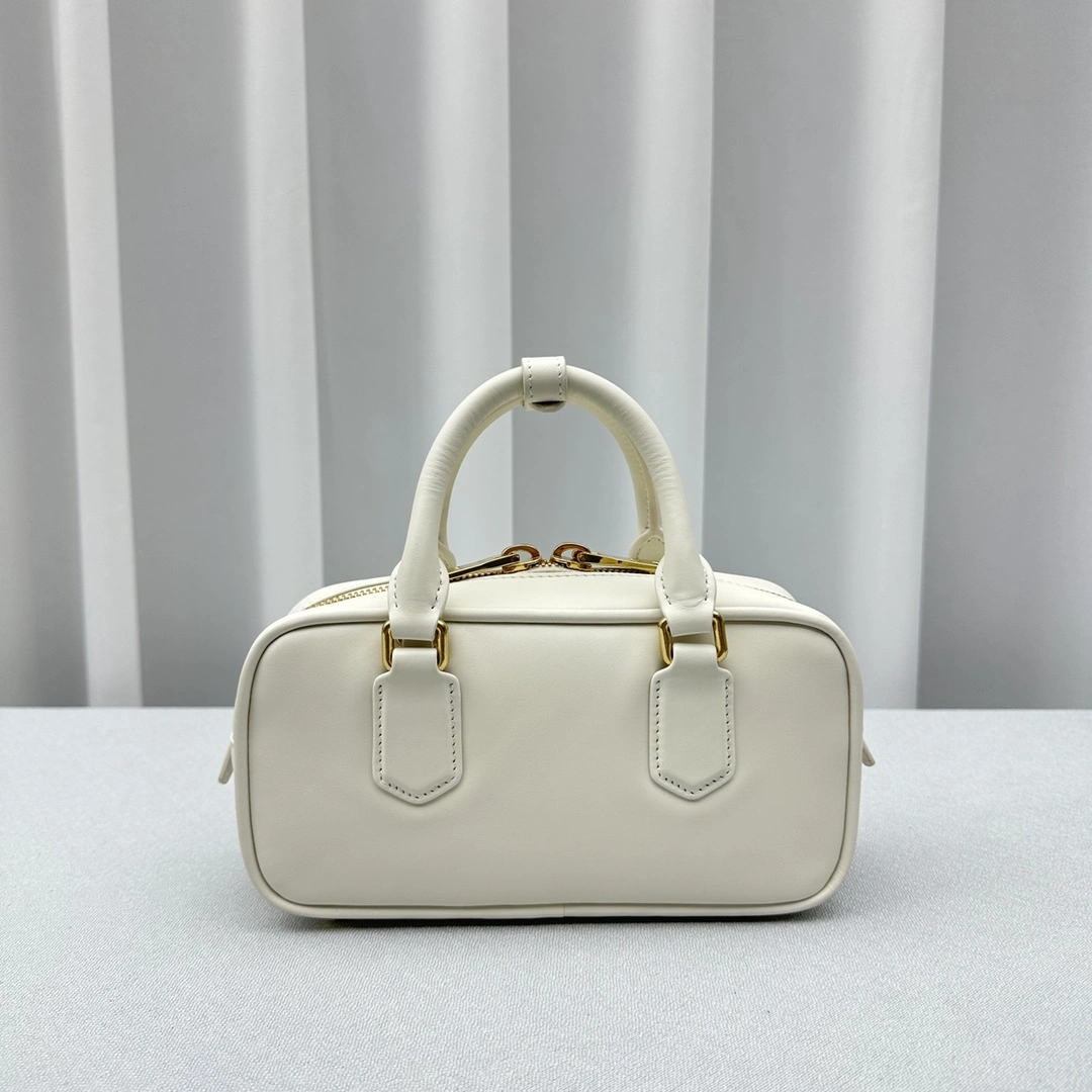 Miu Miu Top Handle Bags OnTrend 69501