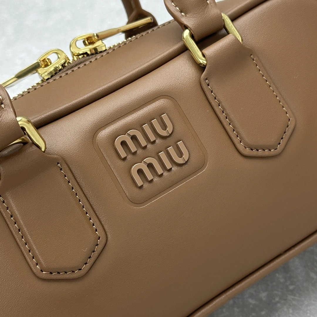 Durable Miu Miu Top Handle Bags 69506
