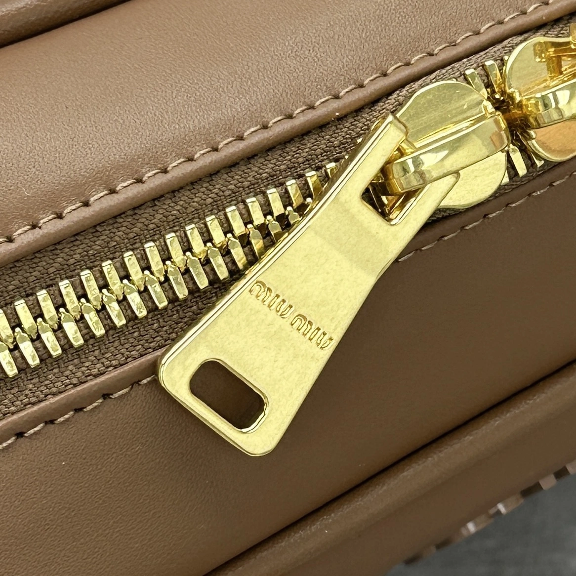 Durable Miu Miu Top Handle Bags 69506