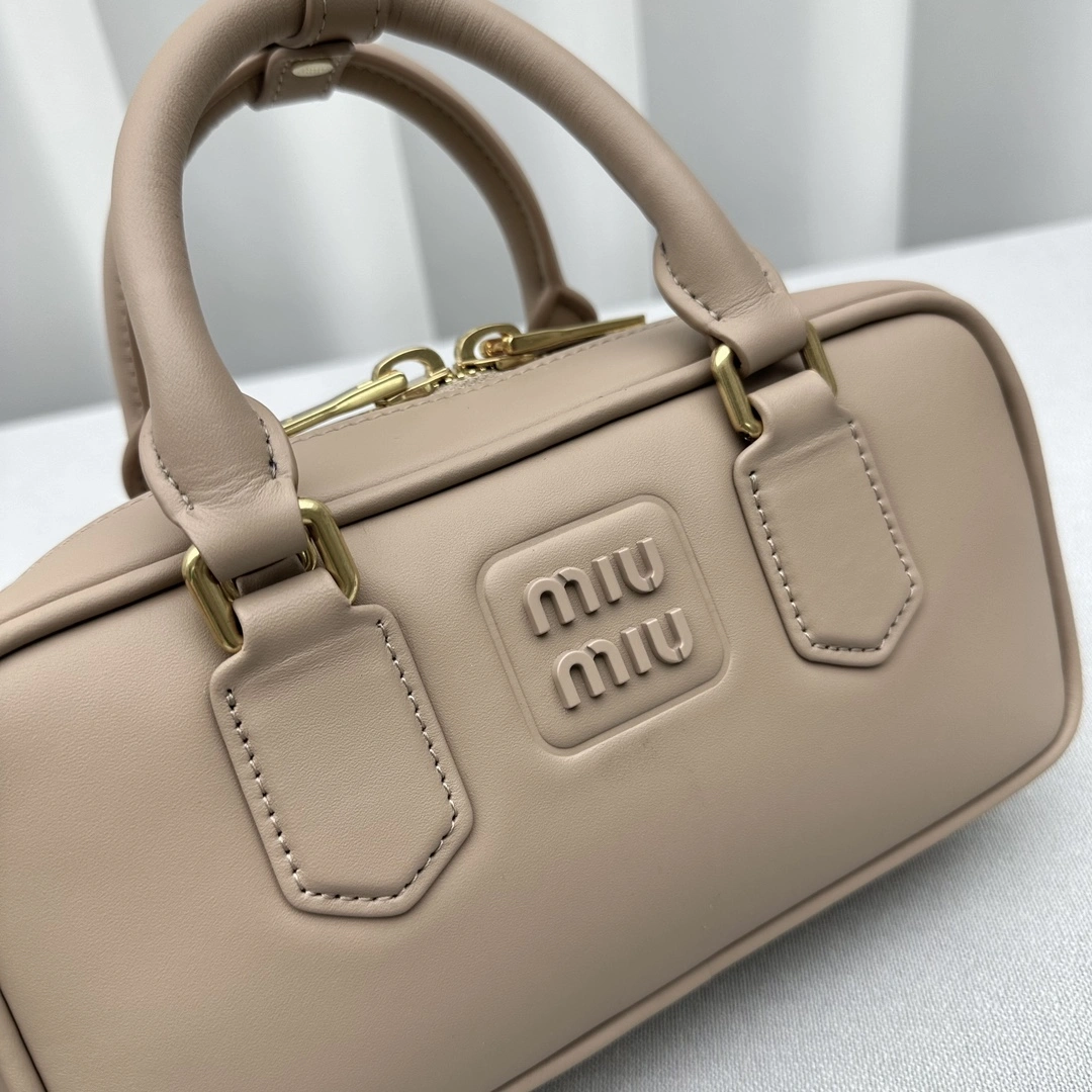 TimelessDesign Miu Miu Top Handle Bags 69500
