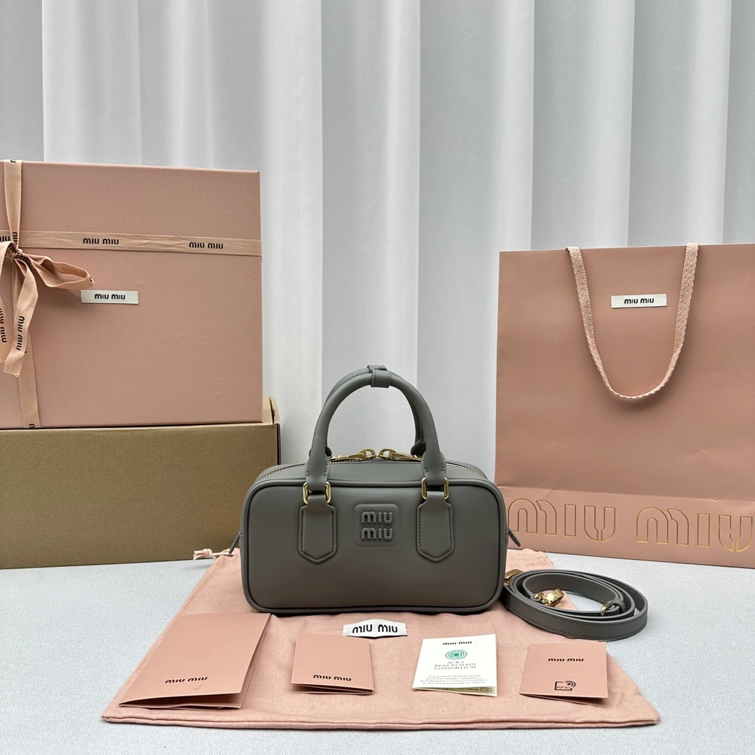 Stylish Miu Miu Top Handle Bags 69541