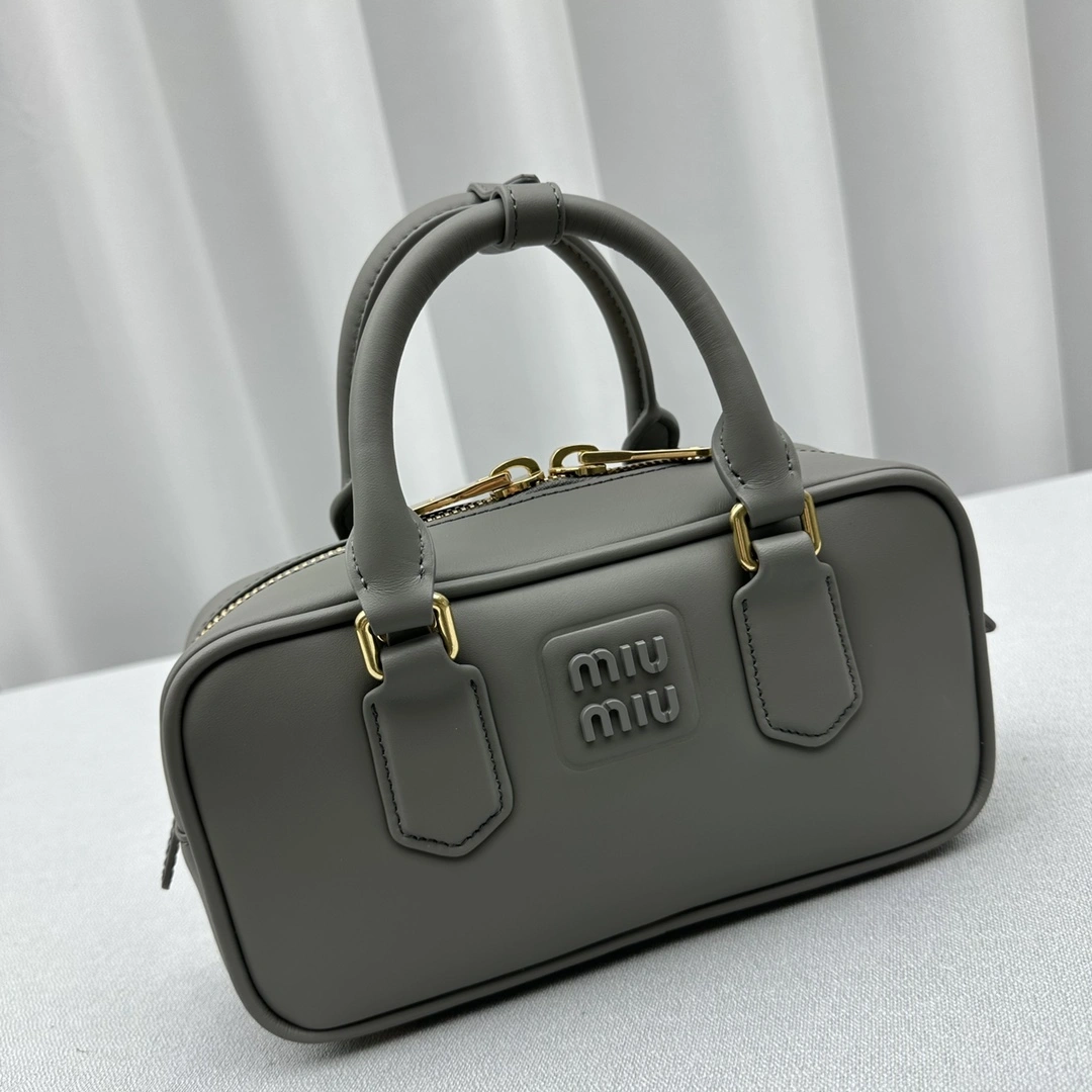 Stylish Miu Miu Top Handle Bags 69541