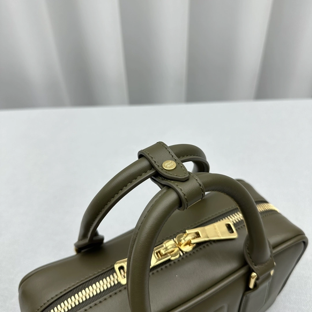 Durable Miu Miu Top Handle Bags 69497
