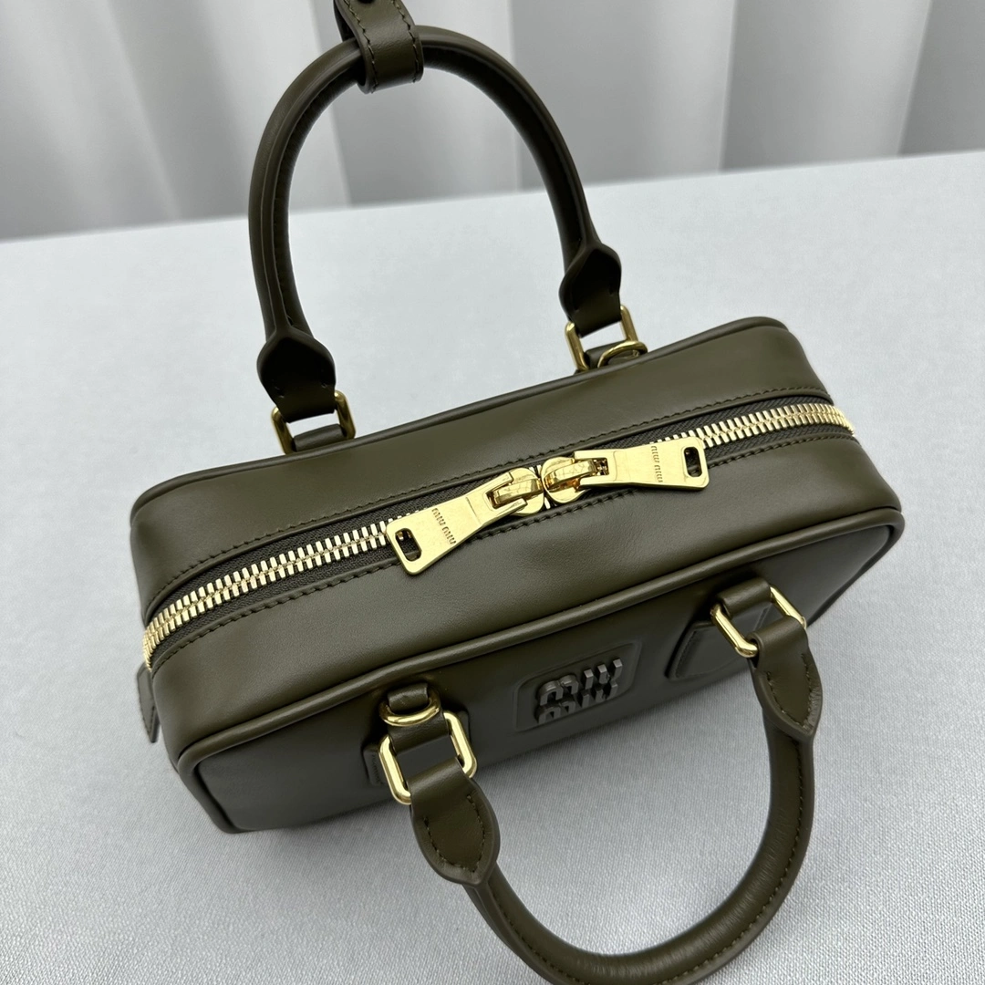 Durable Miu Miu Top Handle Bags 69497